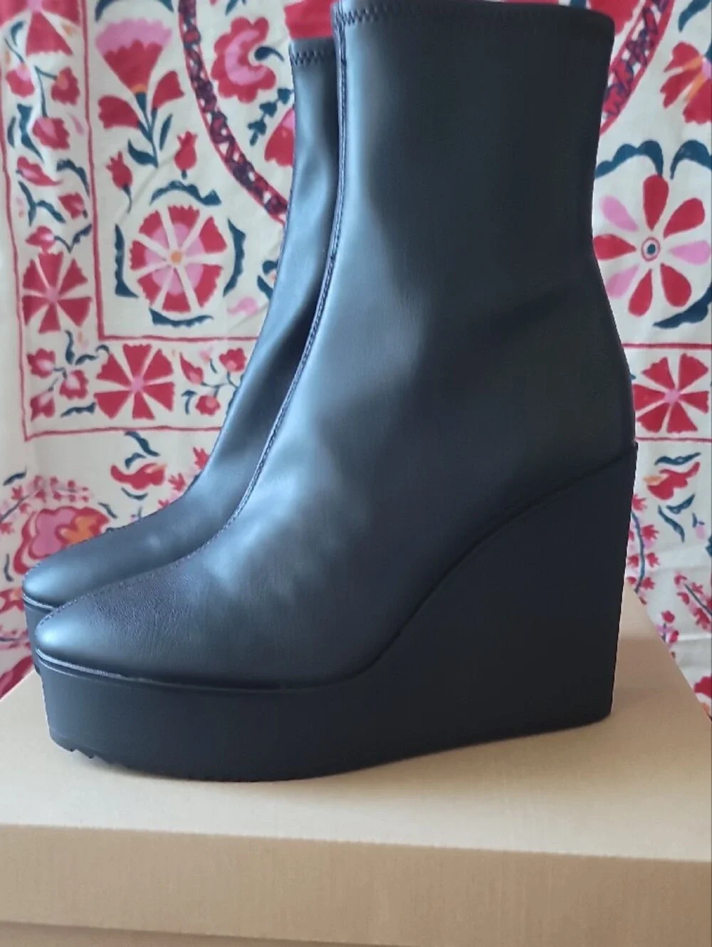 Steve Madden Jassy Black Platform Wedge Ankle Boots
